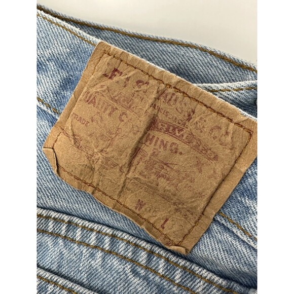 vintage Levi’s 501 Jeans 36x30 medium Wash Made in USA Button Fly 90s 1996 - Picture 2 of 10